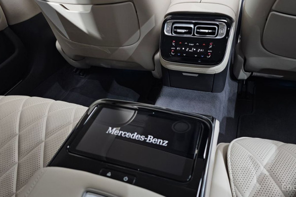 2023 Mercedes-Benz S-Класс с пробегом 67 593 км