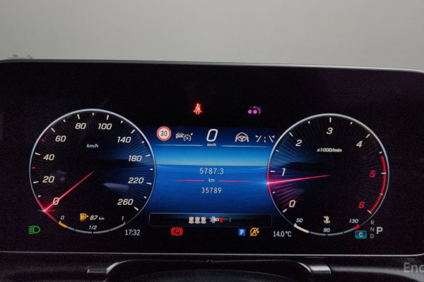 2023 Mercedes-Benz S-Класс с пробегом 35 789 км