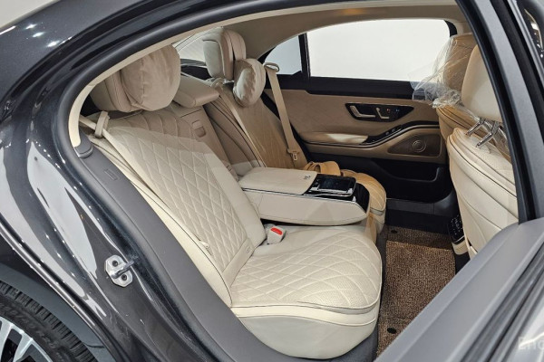 2023 Mercedes-Benz S-Класс с пробегом 60 736 км