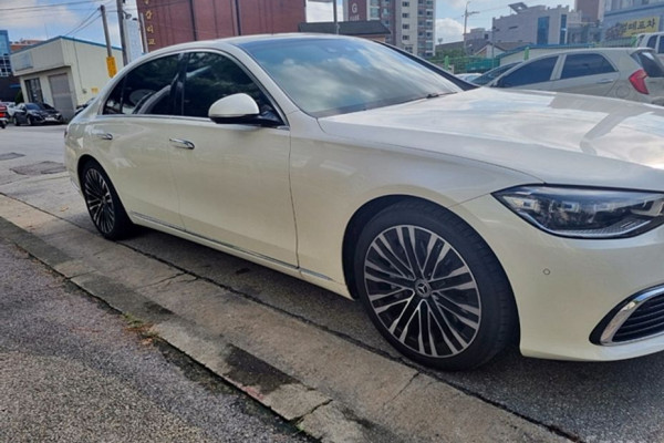 2023 Mercedes-Benz S-Класс с пробегом 22 000 км