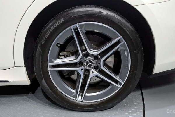 2022 Mercedes-Benz S-Класс с пробегом 31 613 км