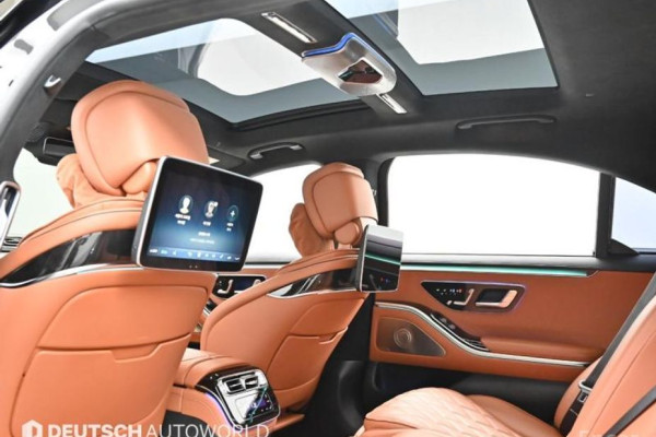 2022 Mercedes-Benz S-Класс с пробегом 54 687 км