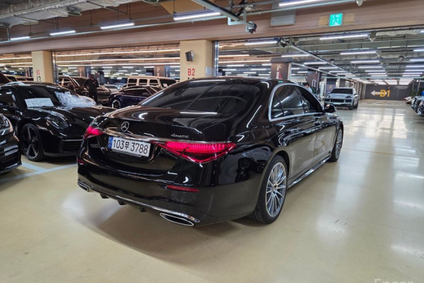 2022 Mercedes-Benz S-Класс с пробегом 60 300 км