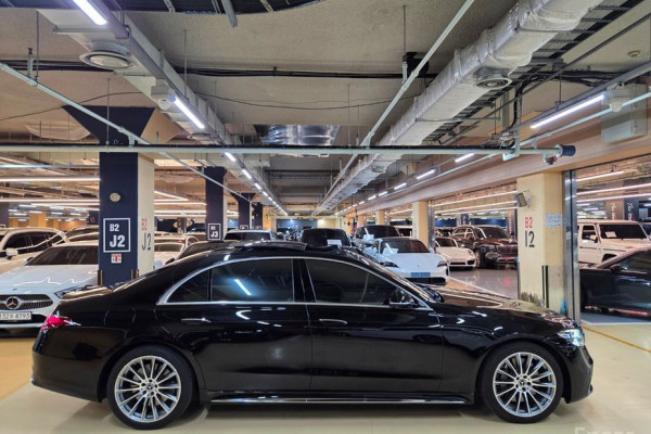2022 Mercedes-Benz S-Класс с пробегом 60 300 км