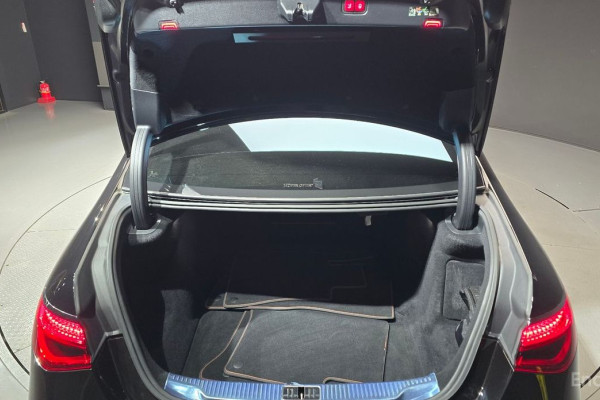 2023 Mercedes-Benz S-Класс с пробегом 58 517 км