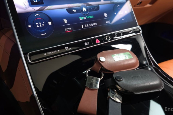 2022 Mercedes-Benz S-Класс с пробегом 47 192 км