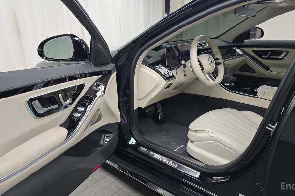 2022 Mercedes-Benz S-Класс с пробегом 35 298 км