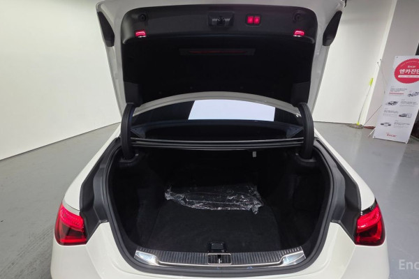 2022 Mercedes-Benz S-Класс с пробегом 57 886 км