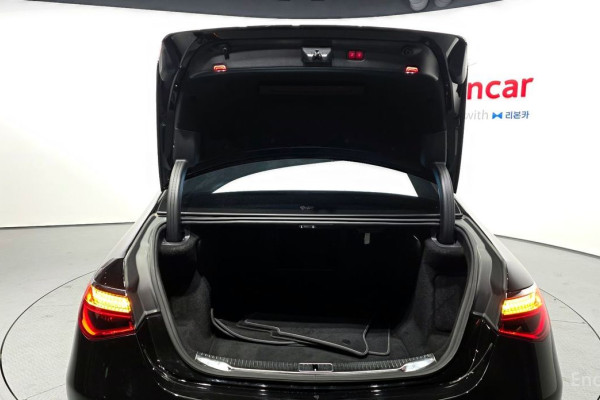 2022 Mercedes-Benz S-Класс с пробегом 84 656 км