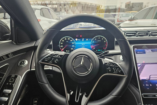 2022 Mercedes-Benz S-Класс с пробегом 21 927 км