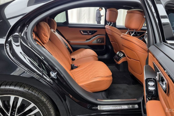 2023 Mercedes-Benz S-Класс с пробегом 111 646 км