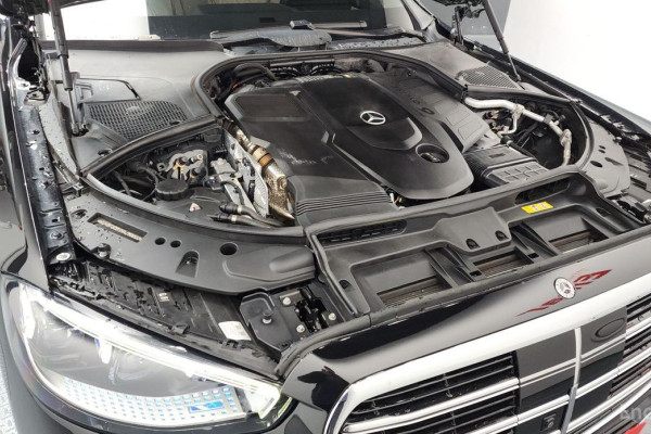 2022 Mercedes-Benz S-Класс с пробегом 52 506 км