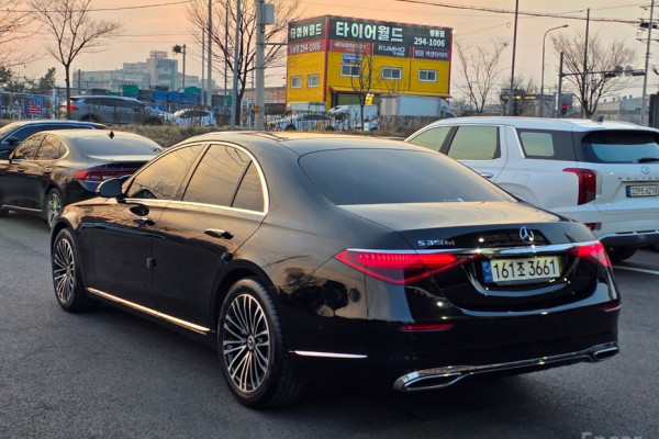 2022 Mercedes-Benz S-Класс с пробегом 66 118 км