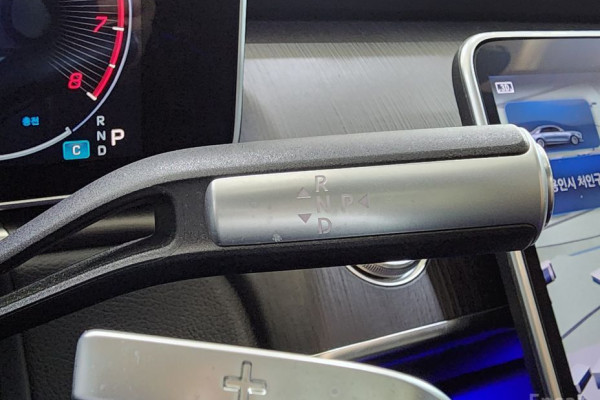 2023 Mercedes-Benz S-Класс с пробегом 90 635 км