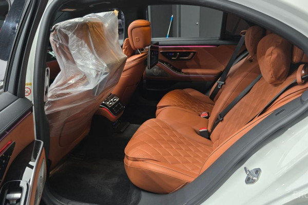 2023 Mercedes-Benz S-Класс с пробегом 49 612 км