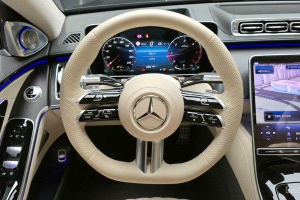 2023 Mercedes-Benz S-Класс с пробегом 13 894 км