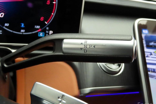 2022 Mercedes-Benz S-Класс с пробегом 65 483 км