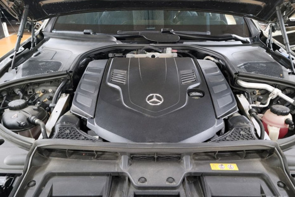 2022 Mercedes-Benz S-Класс с пробегом 27 000 км