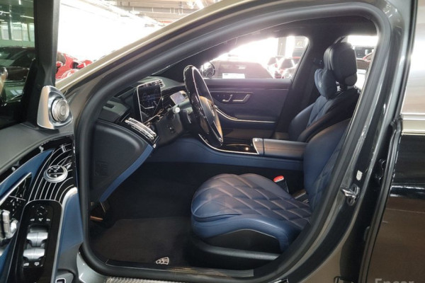 2022 Mercedes-Benz S-Класс с пробегом 27 000 км