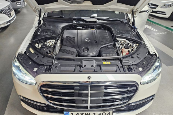 2023 Mercedes-Benz S-Класс с пробегом 50 000 км