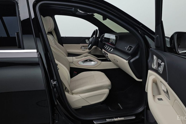 2023 Mercedes-Benz GLS с пробегом 9 878 км