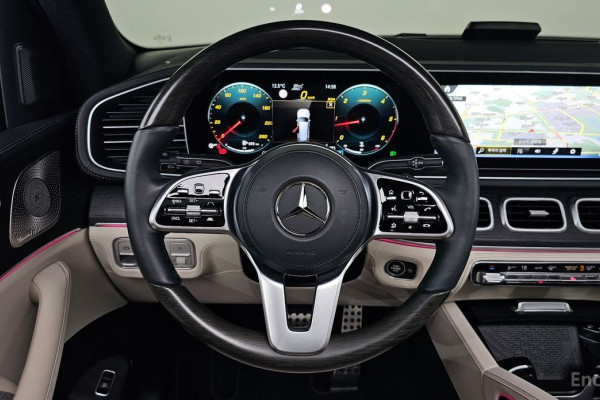 2023 Mercedes-Benz GLS с пробегом 9 878 км