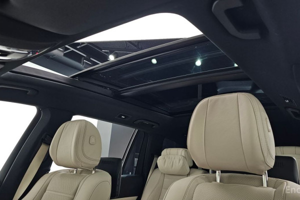 2023 Mercedes-Benz GLS с пробегом 9 878 км