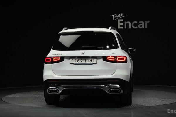 2023 Mercedes-Benz GLB с пробегом 28 948 км