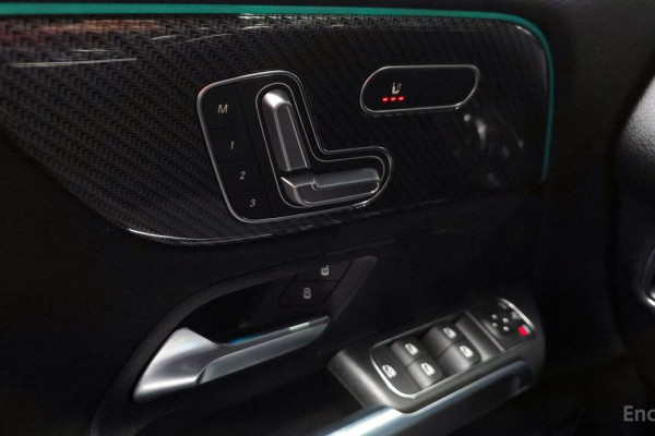 2023 Mercedes-Benz GLB с пробегом 28 948 км