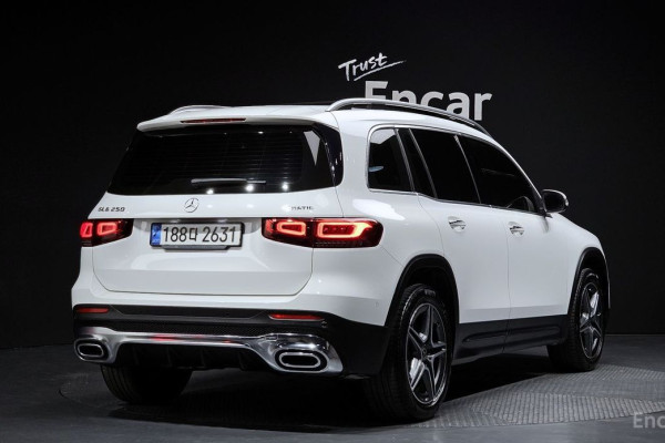 2022 Mercedes-Benz GLB с пробегом 72 706 км