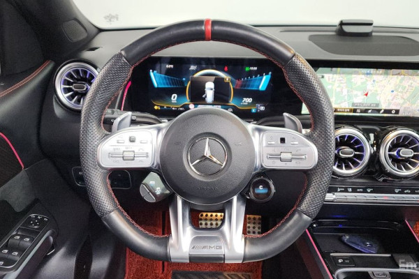 2022 Mercedes-Benz GLB с пробегом 49 014 км