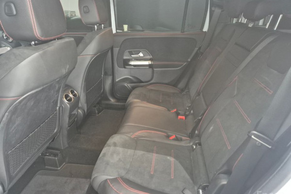 2023 Mercedes-Benz GLB с пробегом 17 197 км