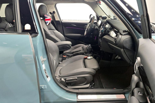 2023 Mini  с пробегом 12 768 км