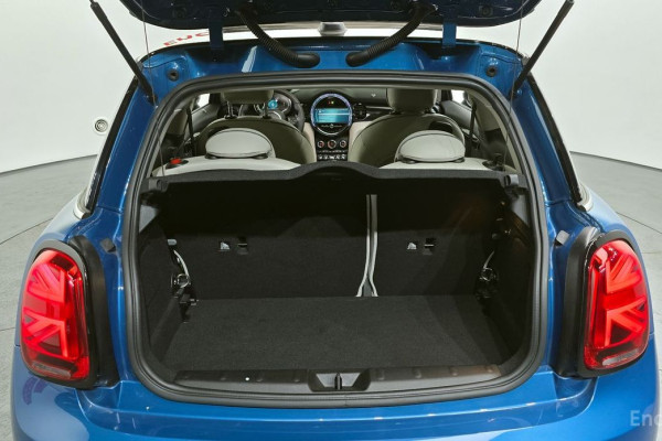 2023 Mini  с пробегом 36 545 км