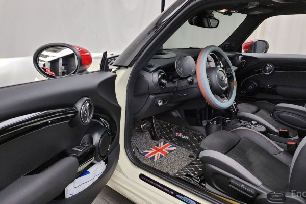 2023 Mini  с пробегом 9 546 км