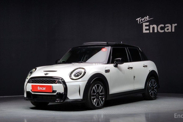 2023 Mini  с пробегом 29 939 км