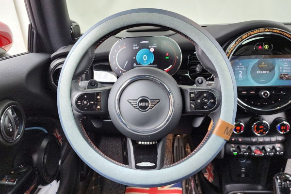 2023 Mini  с пробегом 9 546 км