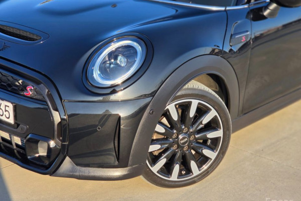 2023 Mini  с пробегом 25 531 км