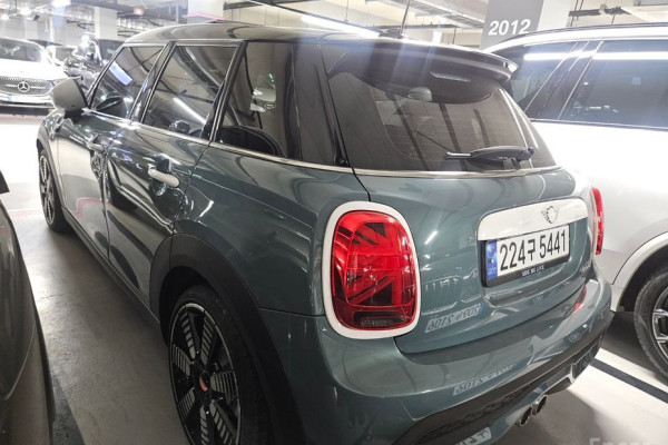 2023 Mini  с пробегом 22 245 км