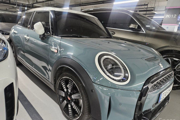 2023 Mini  с пробегом 22 245 км