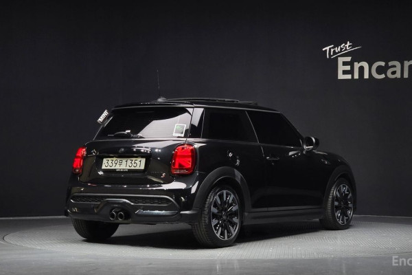 2022 Mini  с пробегом 16 137 км