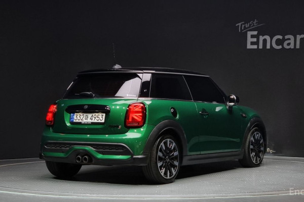 2023 Mini  с пробегом 21 711 км