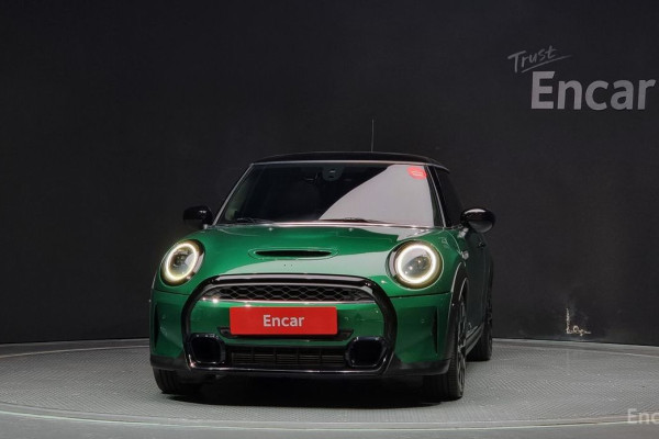 2023 Mini  с пробегом 21 711 км