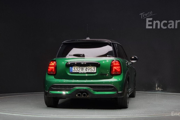 2023 Mini  с пробегом 21 711 км