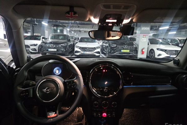 2023 Mini  с пробегом 22 245 км