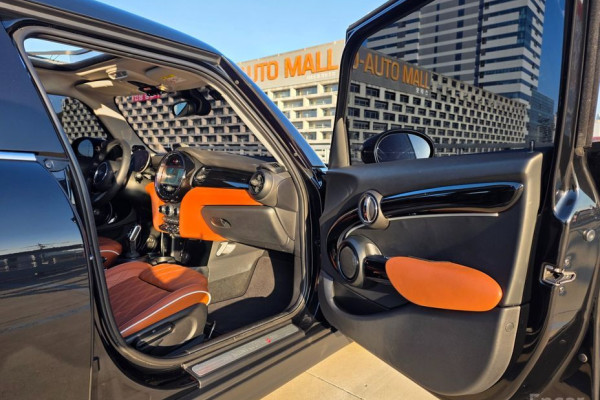 2023 Mini  с пробегом 25 531 км