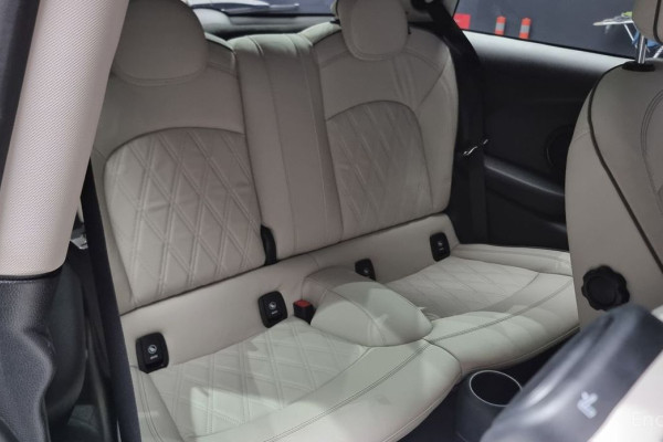 2023 Mini  с пробегом 21 711 км