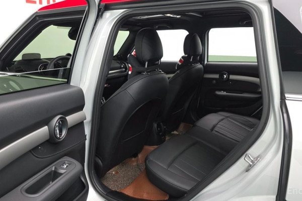 2023 Mini Clubman с пробегом 47 773 км