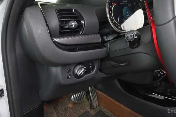 2023 Mini Clubman с пробегом 47 773 км