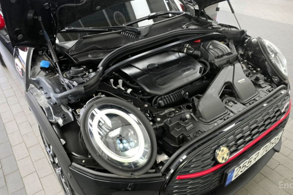 2022 Mini Clubman с пробегом 27 612 км